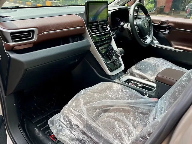 Used Toyota Innova Hycross ZX (O) Hybrid (Electric + Petrol) Automatic (e-CVT) 7 STR Limited Edition in Delhi