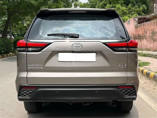Used 2025 Toyota Innova Hycross in Delhi Used 2025 Toyota Innova Hycross in Delhi