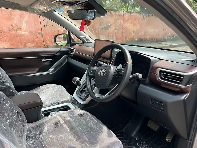 Used Toyota Innova Hycross ZX (O) Hybrid (Electric + Petrol) Automatic (e-CVT) 7 STR Limited Edition in Delhi