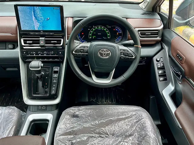 Used Toyota Innova Hycross ZX (O) Hybrid (Electric + Petrol) Automatic (e-CVT) 7 STR Limited Edition in Delhi