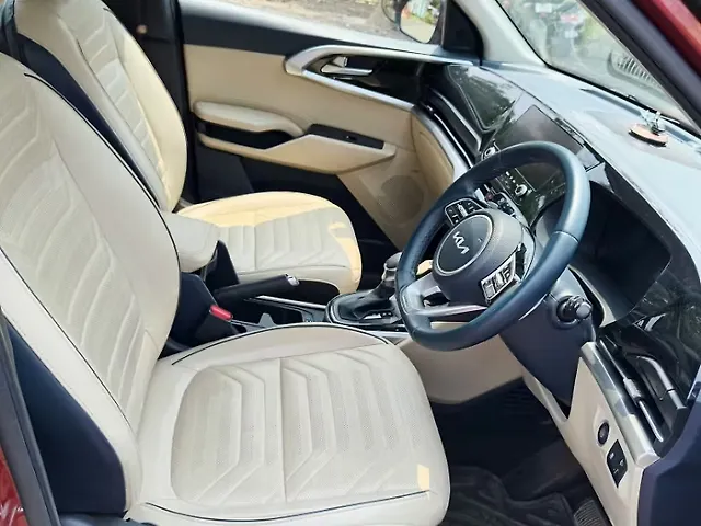 Used Kia Carens [2022-2023] Luxury Plus 1.4 Petrol DCT 6 STR in Mumbai