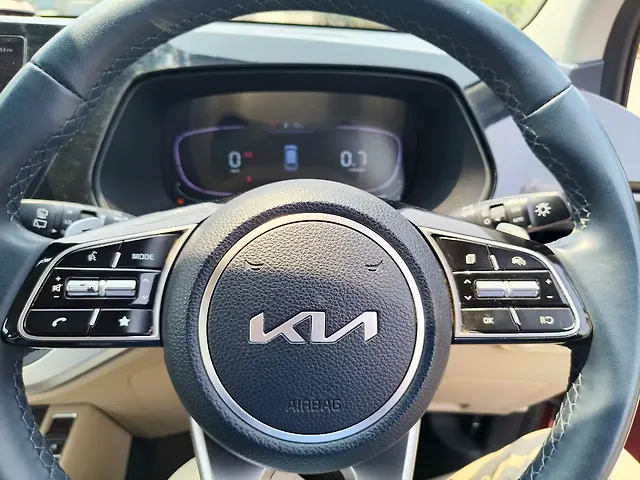 Used Kia Carens [2022-2023] Luxury Plus 1.4 Petrol DCT 6 STR in Mumbai