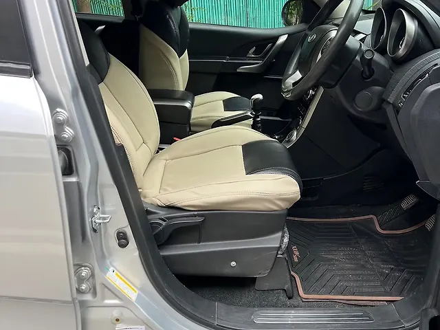 Used Mahindra XUV500 W7 in Delhi Used Mahindra XUV500 W7 in Delhi