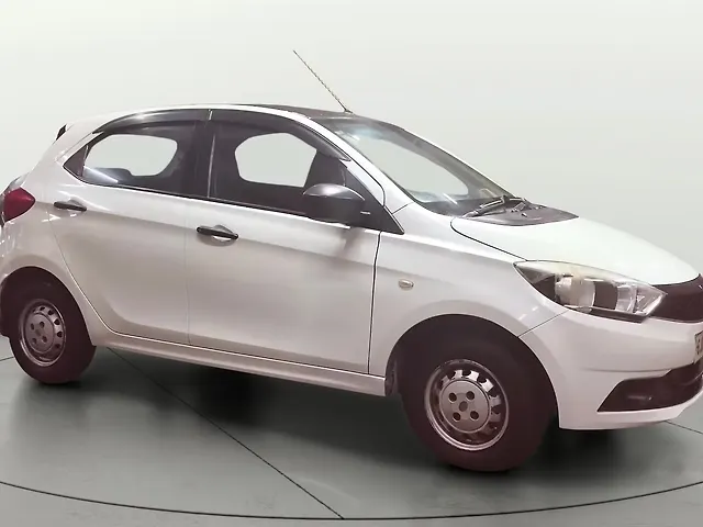 Used 2016 Tata Tiago in Surat