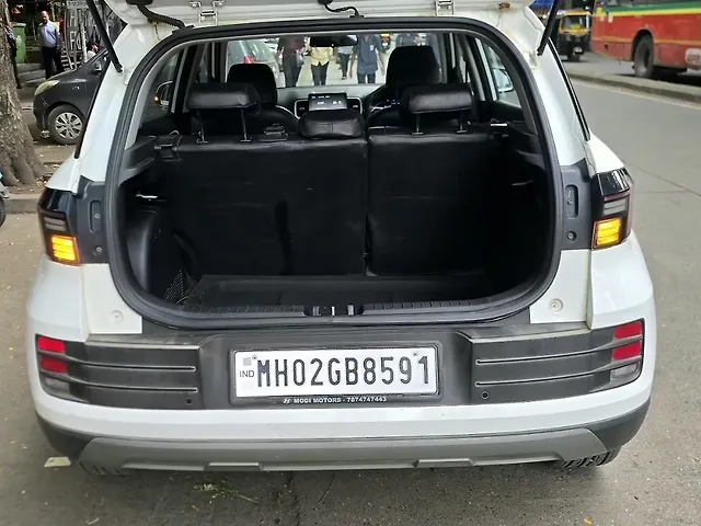 Used Hyundai Venue [2023-2025] SX 1.5 Diesel in Mumbai