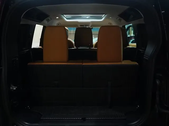 Used Land Rover Defender 110 X-Dynamic HSE 2.0 Petrol [2023-2025] in Delhi