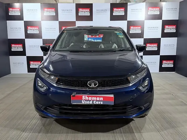 Used 2023 Tata Altroz in Mumbai