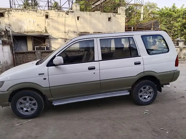 Used Chevrolet Tavera Neo 3 LT- 9 STR BS-III in Patna Used Chevrolet Tavera Neo 3 LT- 9 STR BS-III in Patna