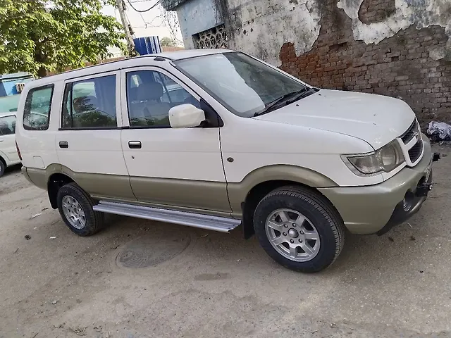 Used Chevrolet Tavera Neo 3 LT- 9 STR BS-III in Patna Used Chevrolet Tavera Neo 3 LT- 9 STR BS-III in Patna