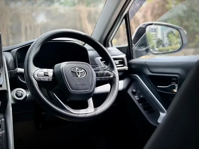 Used Toyota Innova Hycross GX Petrol Automatic (CVT) 7 STR in Delhi