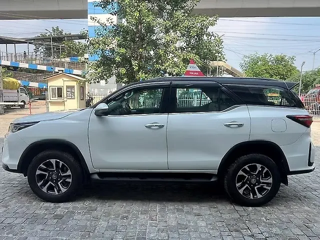 Used Toyota Fortuner Legender 4X2 2WD Diesel Turbo Automatic Dual Tone in Delhi