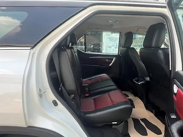 Used Toyota Fortuner Legender 4X2 2WD Diesel Turbo Automatic Dual Tone in Delhi