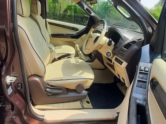 Used Isuzu D-Max V-Cross [2016-2018] 4x4 in Mohali