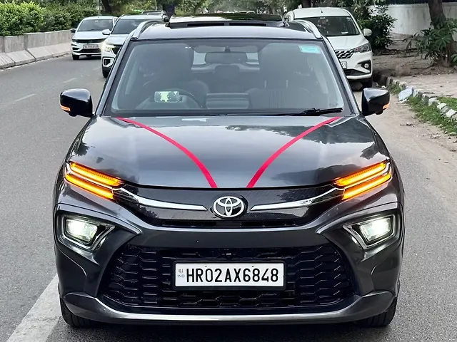 Used Toyota Urban Cruiser Hyryder V Hybrid [2023-2025] in Delhi