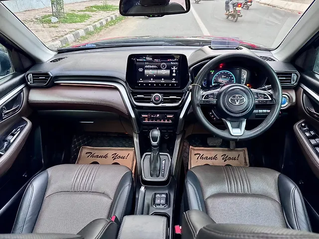 Used Toyota Urban Cruiser Hyryder V Hybrid [2023-2025] in Delhi