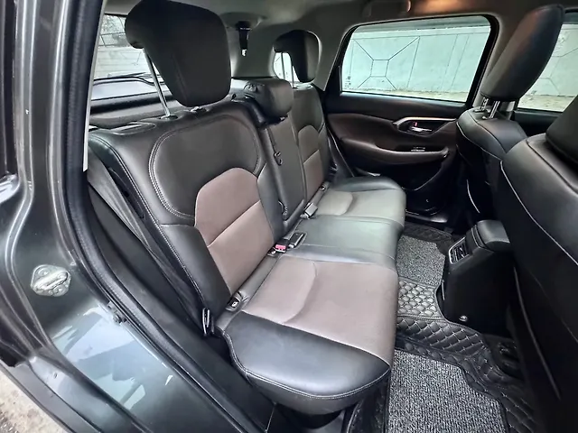Used Toyota Urban Cruiser Hyryder V Hybrid [2023-2025] in Delhi