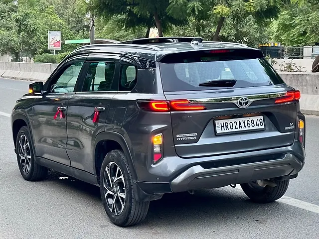 Used Toyota Urban Cruiser Hyryder V Hybrid [2023-2025] in Delhi