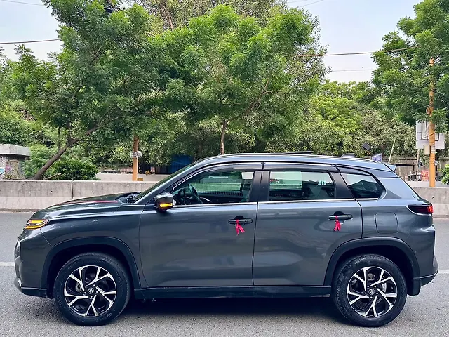 Used Toyota Urban Cruiser Hyryder V Hybrid [2023-2025] in Delhi