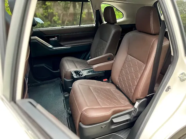Used Toyota Innova Hycross ZX (O) Hybrid (Electric + Petrol) Automatic (e-CVT) 7 STR in Delhi
