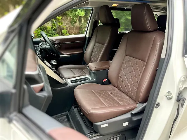 Used Toyota Innova Hycross ZX (O) Hybrid (Electric + Petrol) Automatic (e-CVT) 7 STR in Delhi