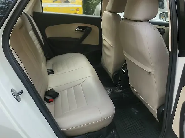 Used Skoda Rapid Ambition 1.6 MPI in Mumbai Used Skoda Rapid Ambition 1.6 MPI in Mumbai
