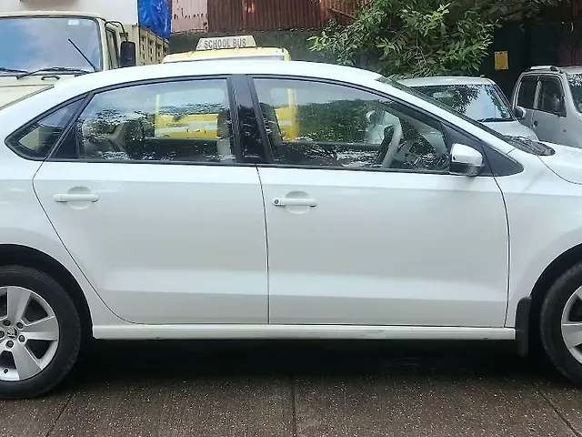 Used Skoda Rapid Ambition 1.6 MPI in Mumbai Used Skoda Rapid Ambition 1.6 MPI in Mumbai
