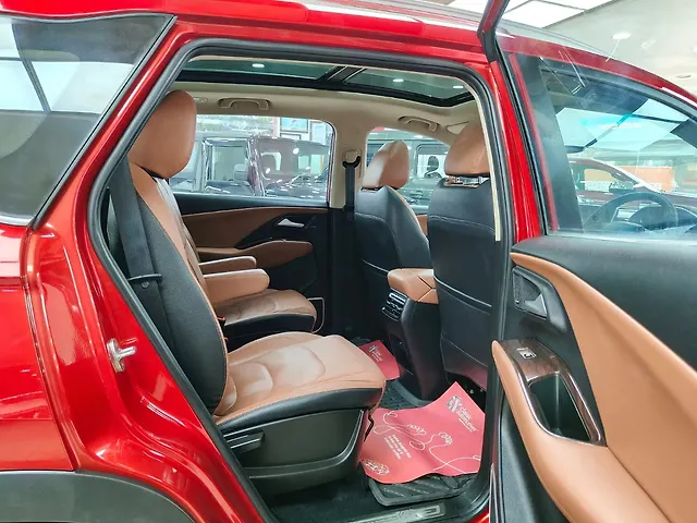 Used MG Hector Plus [2023-2025] Sharp Pro 1.5 Turbo Petrol CVT 6 STR in Bangalore