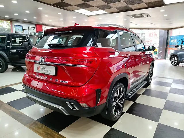 Used MG Hector Plus [2023-2025] Sharp Pro 1.5 Turbo Petrol CVT 6 STR in Bangalore