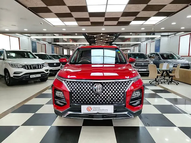 Used 2024 MG Hector Plus in Bangalore Used 2024 MG Hector Plus in Bangalore