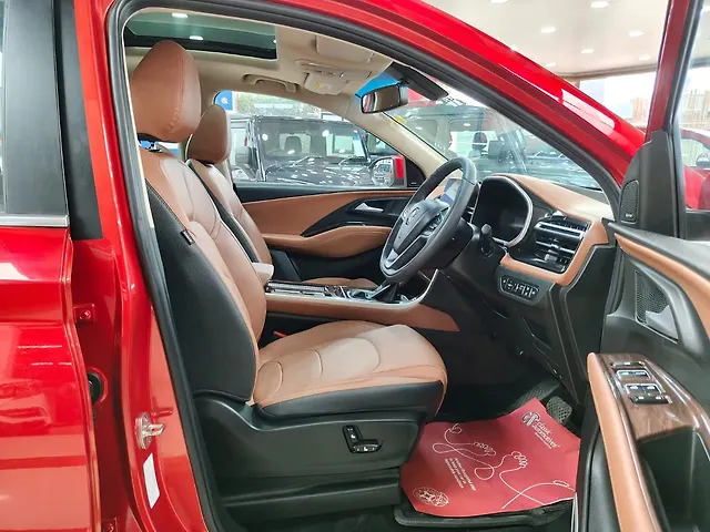 Used MG Hector Plus [2023-2025] Sharp Pro 1.5 Turbo Petrol CVT 6 STR in Bangalore