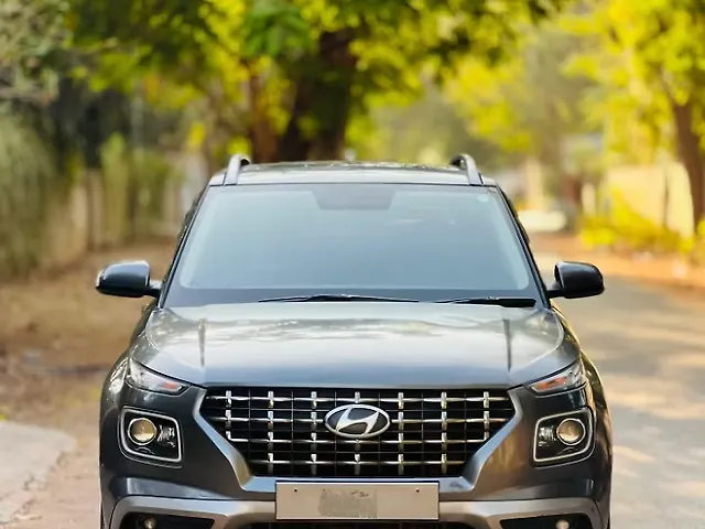 Used 2022 Hyundai Venue in Ahmedabad Used 2022 Hyundai Venue in Ahmedabad