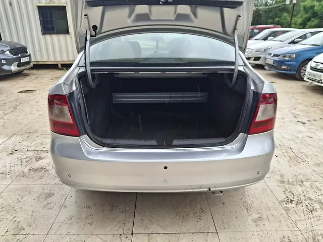 Used Skoda Rapid new Style Plus TDI AT in Mumbai Used Skoda Rapid new Style Plus TDI AT in Mumbai