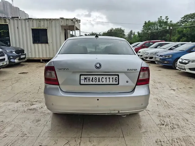 Used Skoda Rapid new Style Plus TDI AT in Mumbai Used Skoda Rapid new Style Plus TDI AT in Mumbai