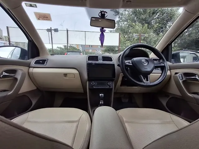 Used Skoda Rapid new Style Plus TDI AT in Mumbai Used Skoda Rapid new Style Plus TDI AT in Mumbai
