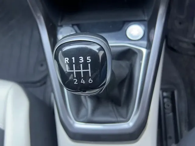 Used Volkswagen Taigun [2021-2023] Topline 1.0 TSI MT in Navi Mumbai
