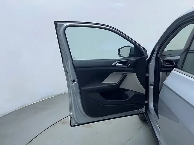 Used Volkswagen Taigun [2021-2023] Topline 1.0 TSI MT in Navi Mumbai