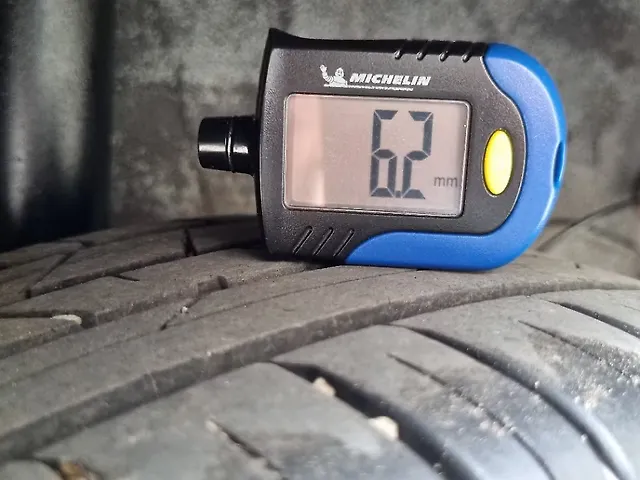 Used Hyundai i20 Asta (O) Petrol Manual Dual Tone in Bangalore