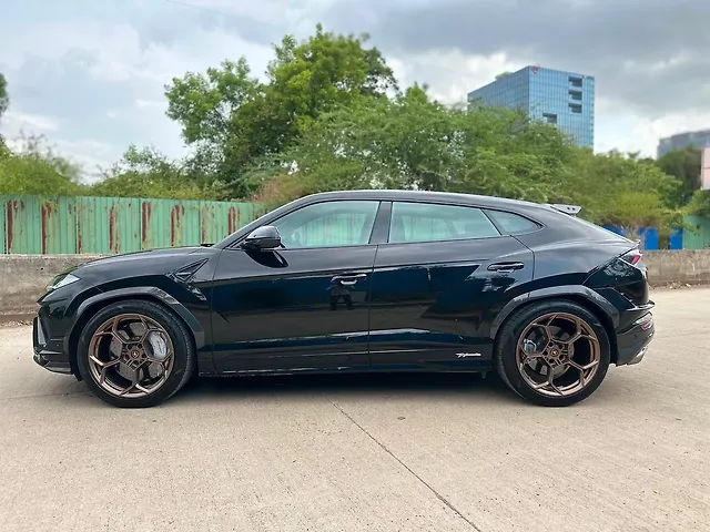 Used Lamborghini Urus Performante Twin turbo in Pune