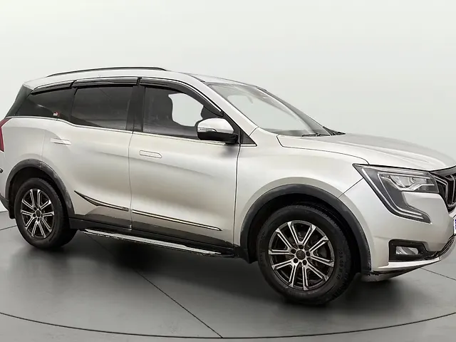 Used 2022 Mahindra XUV700 in Delhi