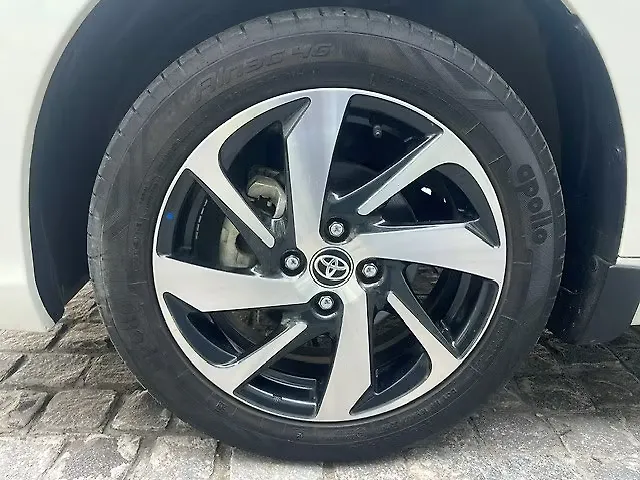 Used Toyota Glanza G CNG Manual in Delhi