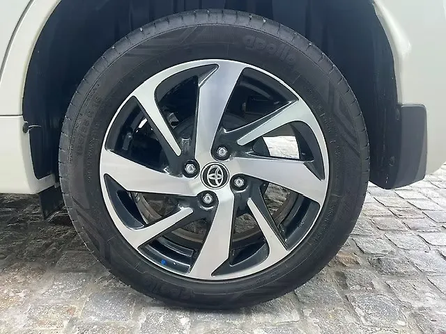 Used Toyota Glanza G CNG Manual in Delhi