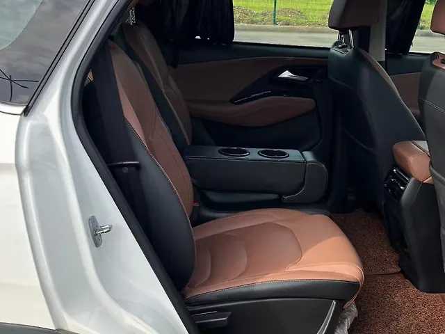 Used MG Hector Plus [2023-2025] Savvy Pro 1.5 Turbo Petrol CVT 6 STR in Thane