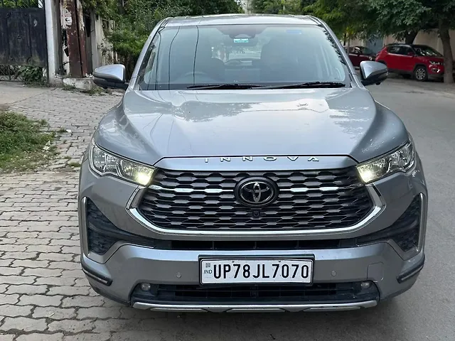 Used 2025 Toyota Innova Hycross in Kanpur Used 2025 Toyota Innova Hycross in Kanpur