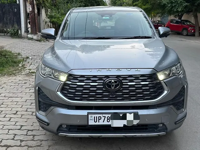 Used Toyota Innova Hycross ZX (O) Hybrid (Electric + Petrol) Automatic (e-CVT) 7 STR in Kanpur