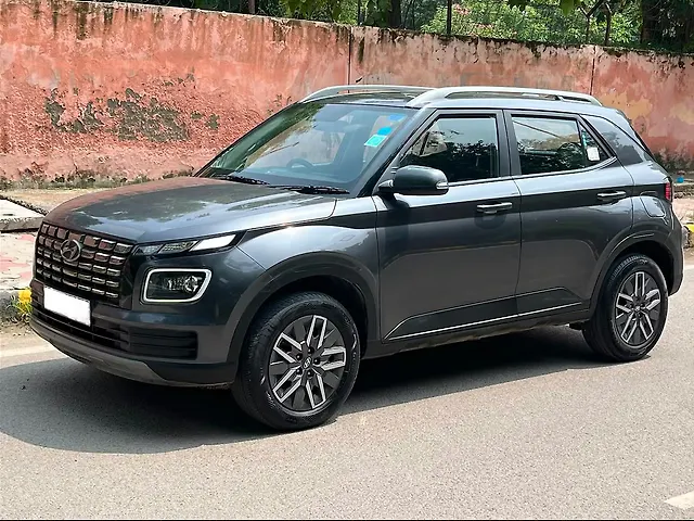 Used 2023 Hyundai Venue in Delhi
