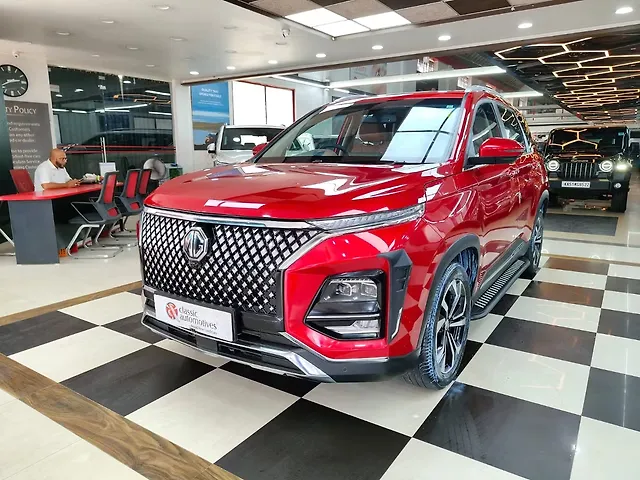 Used MG Hector Plus [2023-2025] Sharp Pro 1.5 Turbo Petrol CVT 6 STR in Bangalore