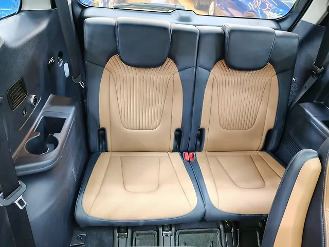 Used Hyundai Alcazar [2023-2024] Signature (O) 6 STR 1.5 Petrol DCT in Bangalore