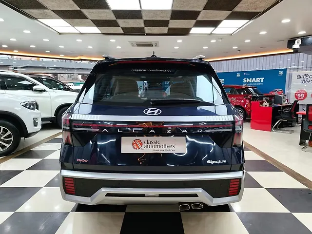 Used Hyundai Alcazar [2023-2024] Signature (O) 6 STR 1.5 Petrol DCT in Bangalore