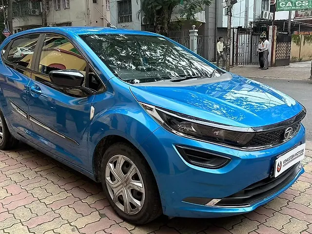 Used 2022 Tata Altroz in Kolkata