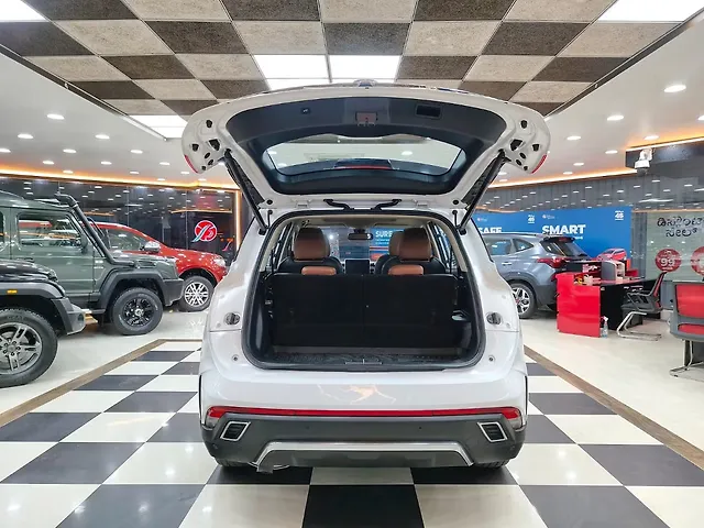 Used MG Hector Plus [2020-2023] Sharp 1.5 Petrol Turbo CVT 6-STR in Bangalore